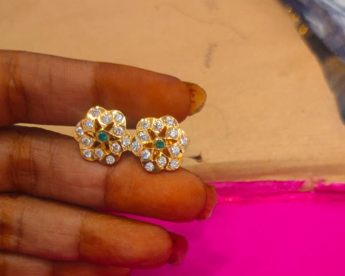 Panchalohm studs